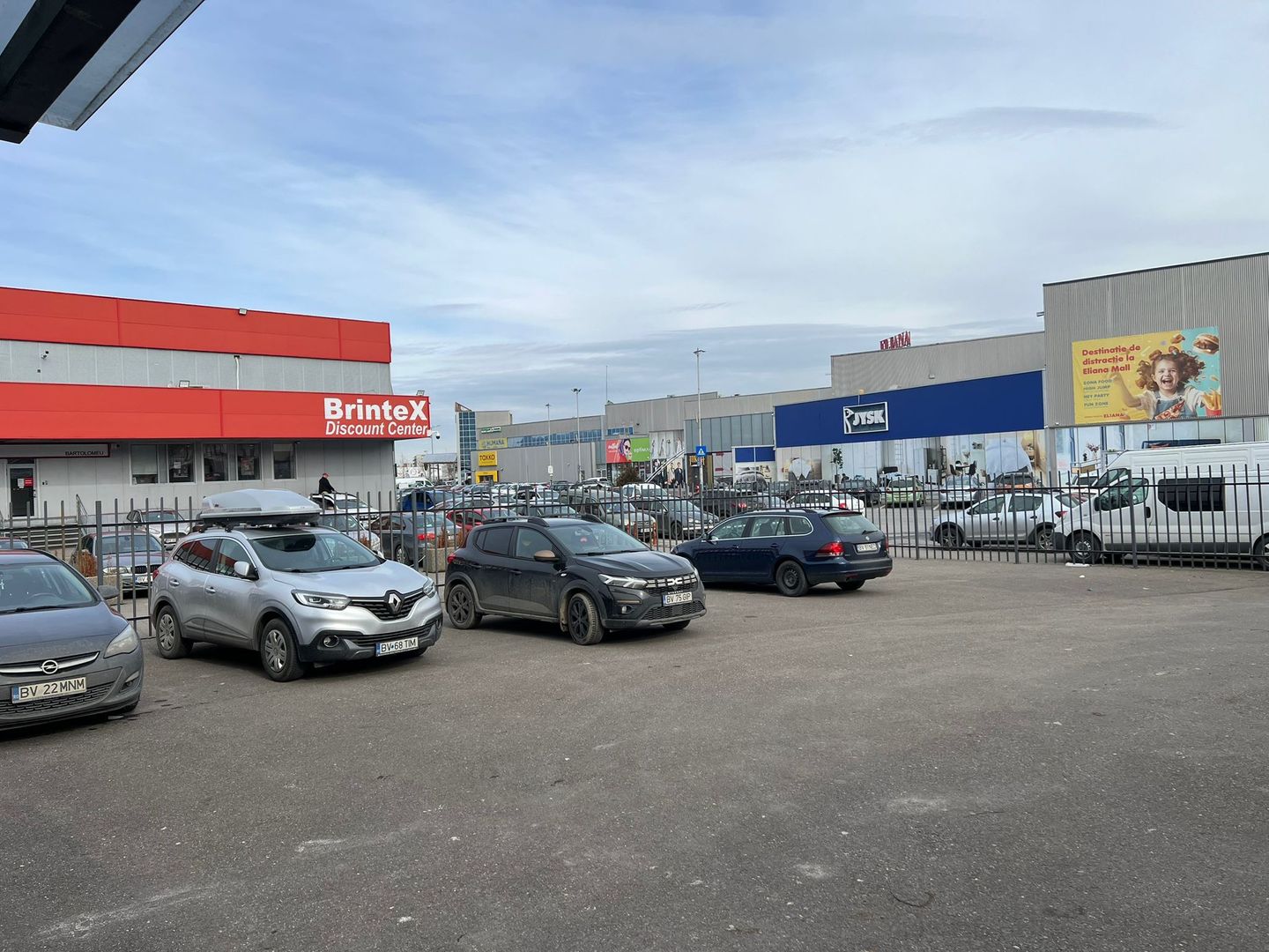 SPATIU BARTOLOMEU SHOWOORM - Poză 6