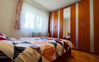 Apartament cu 3 camere de vanzare, Cetate - Poză 7