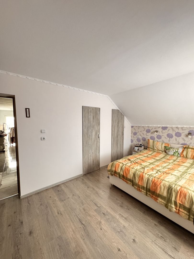 Vilă spațioasă cu 6 camere – Cartierul Viena, Oradea - Poză 15