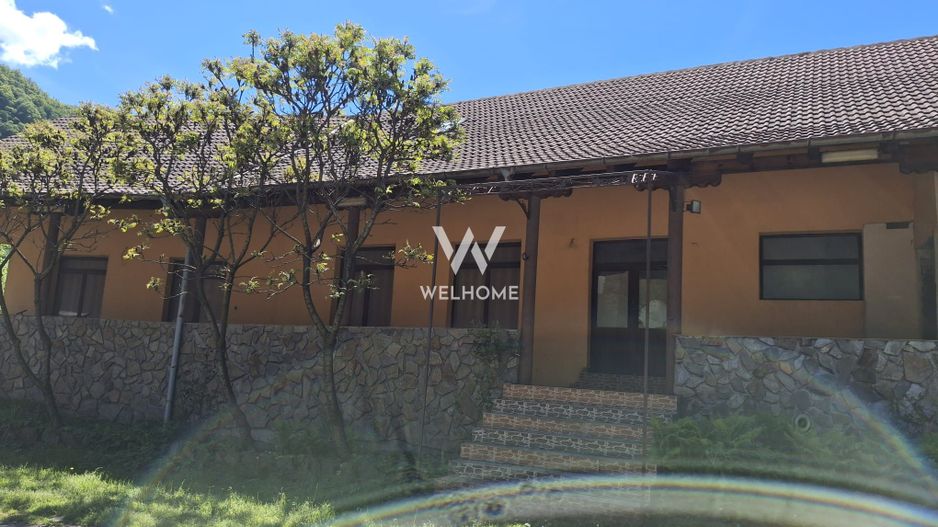 Restaurant-Pensiune de vanzare, Raul Vadului, Sibiu, Valea Oltului - Poză 2