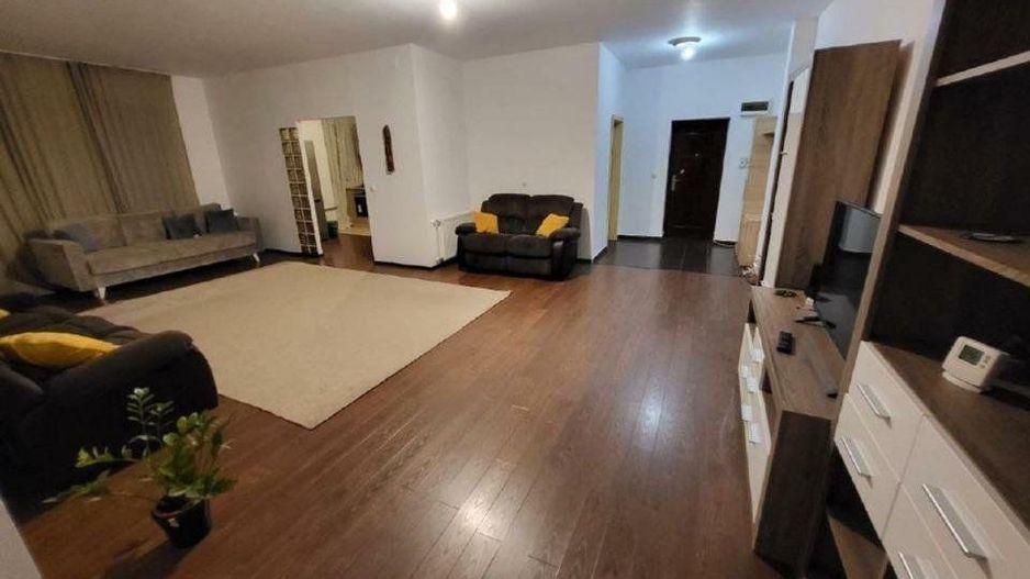 AP. 3 CAMERE  - 113 MP UTILI, PET-FRIENDLY, PARCARE, CENTRALA TERMICA - Poză 2