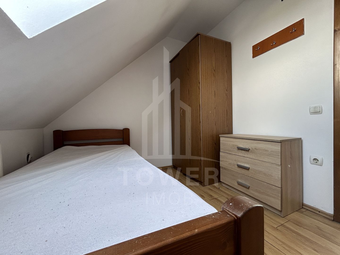2 chirii disponibile la mansardă – zona Turnișor, Calea Turnișorului - Poză 4