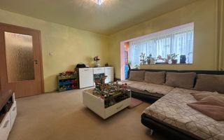 3 camere | centrala proprie | boxa | mobilat si utilat | zona excelenta | - Poză 2