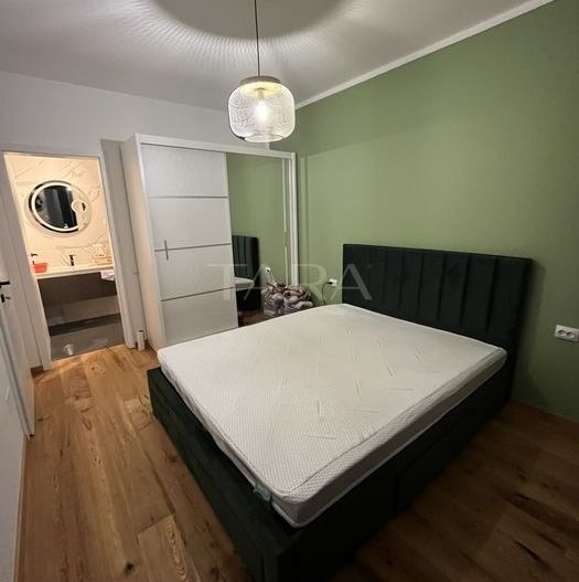 Vanzare apartament  ultrafinisat 3 camere  Apahida - Poză 4