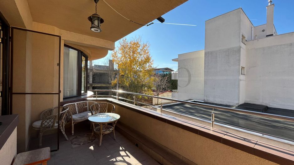 Apartament 4 camere | Herăstrău | 149 mp utili | 4 balcoane | Parcare - Poză 22