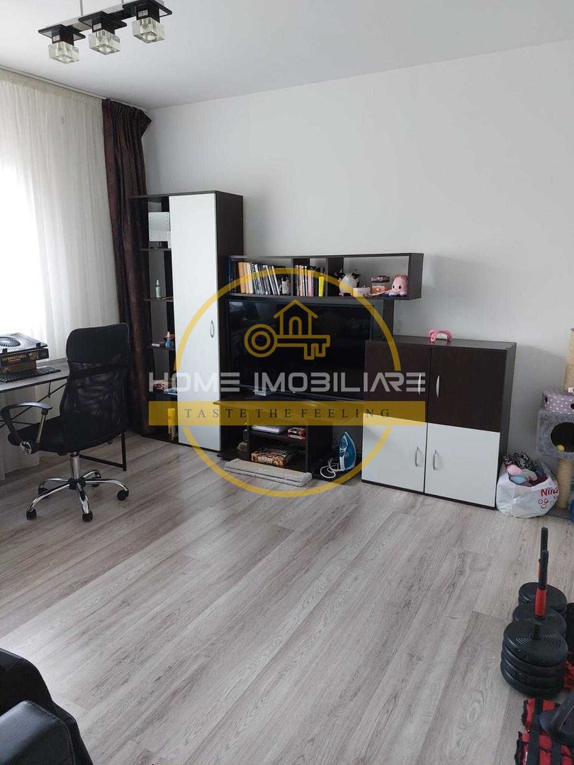 Alexandru Cel Bun Apartament 2 Camere Decomandat Etaj Intermediar Lift - Poză 2