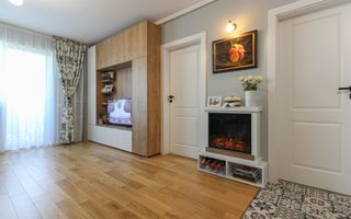 Apartament la CHEIE, zona Vivo! - Poză 7