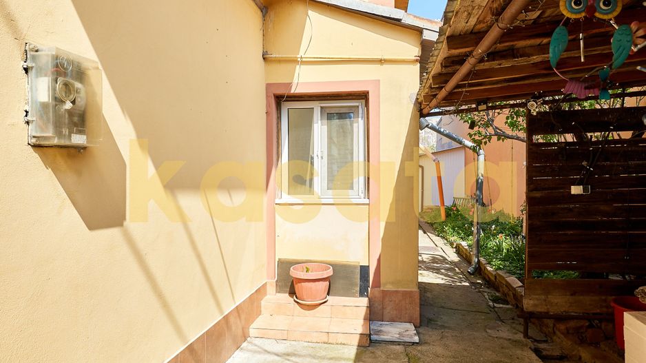Casă cu 4 camere si curte | zona Regie | teren 252 mp - Poză 21