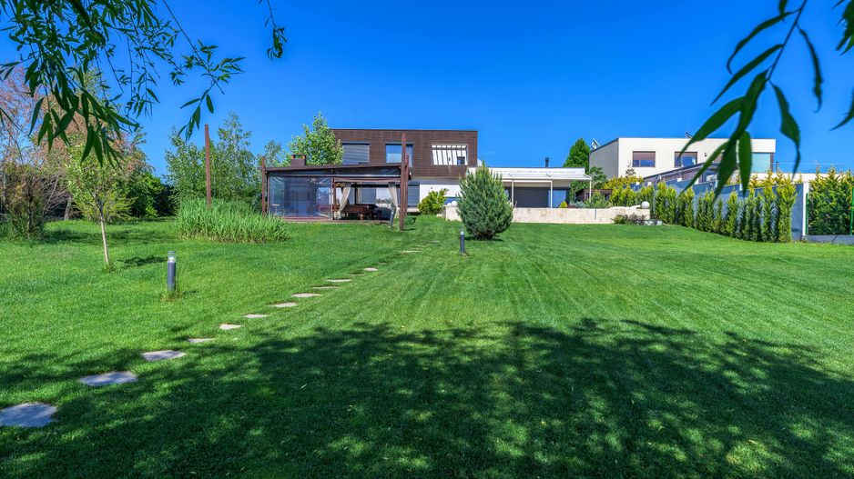 Deschidere catre lac | Piscină & Garaj pentru Barcă | Comision 0 - Poză 32