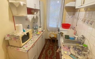 Apart la casa Bogdanestilor  curte  acces cu masina centrala proprie - Poză 14