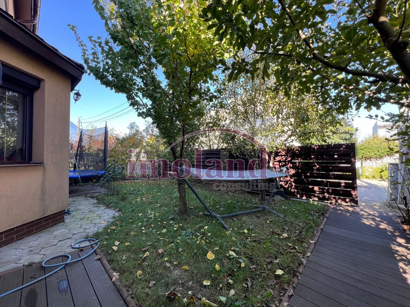 Casa cu garaj si curte - Balotesti - Poză 16