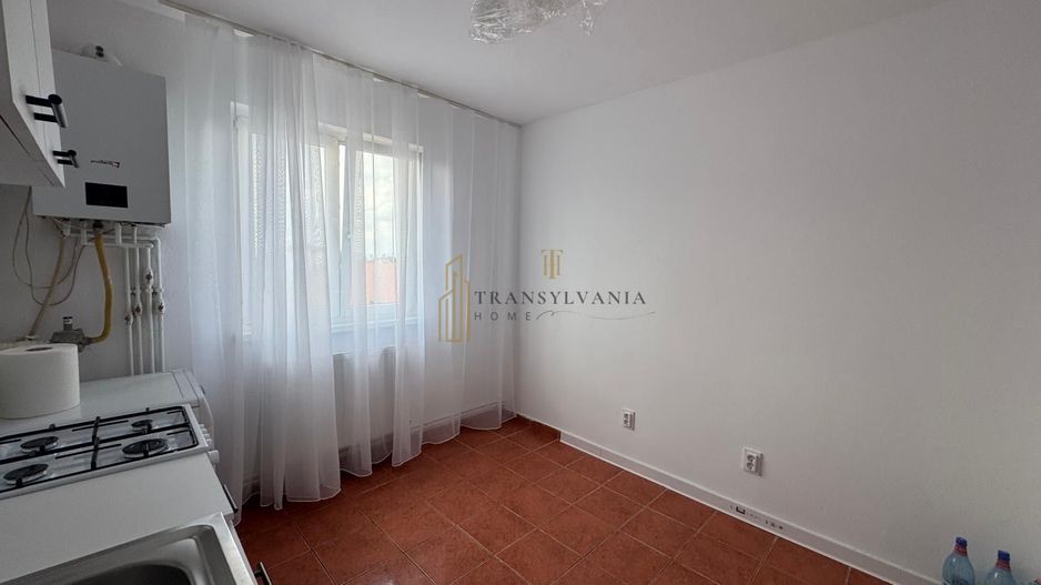 Garsonieră decomandată, 23 mp utili, zona Vasile Aaron - Poză 3