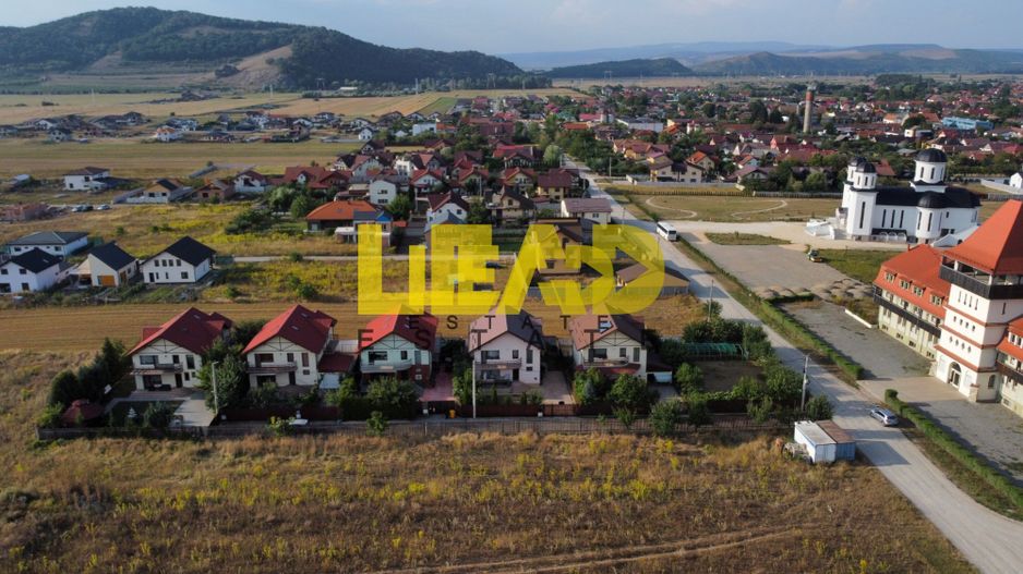 Oportunitate de achizitie vila deosebita, 250 mpu, curte 615 mp in Harman! - Poză 12