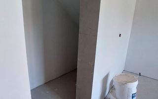 Casă spațioasă cu grădină în Florești, aproape de zona Somesului. - Poză 9