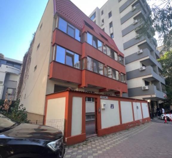 Casa 15 Camere Central Bulevardul Unirii Rond Alba Iulia Nerva Traian - Poză 1