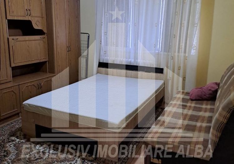 Garsoniera decomandata, etaj intermediar, Industriala - Poză 3