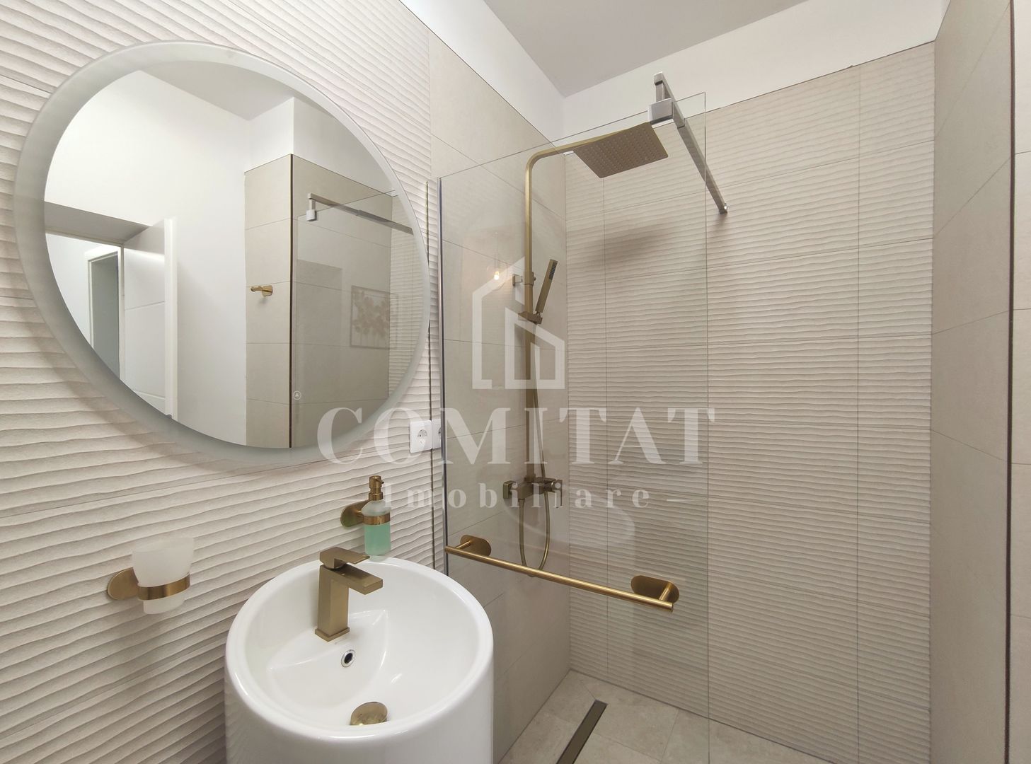 Apartament ultrafinisat cu 2 camere| Prima închiriere |West City Tower - Poză 10