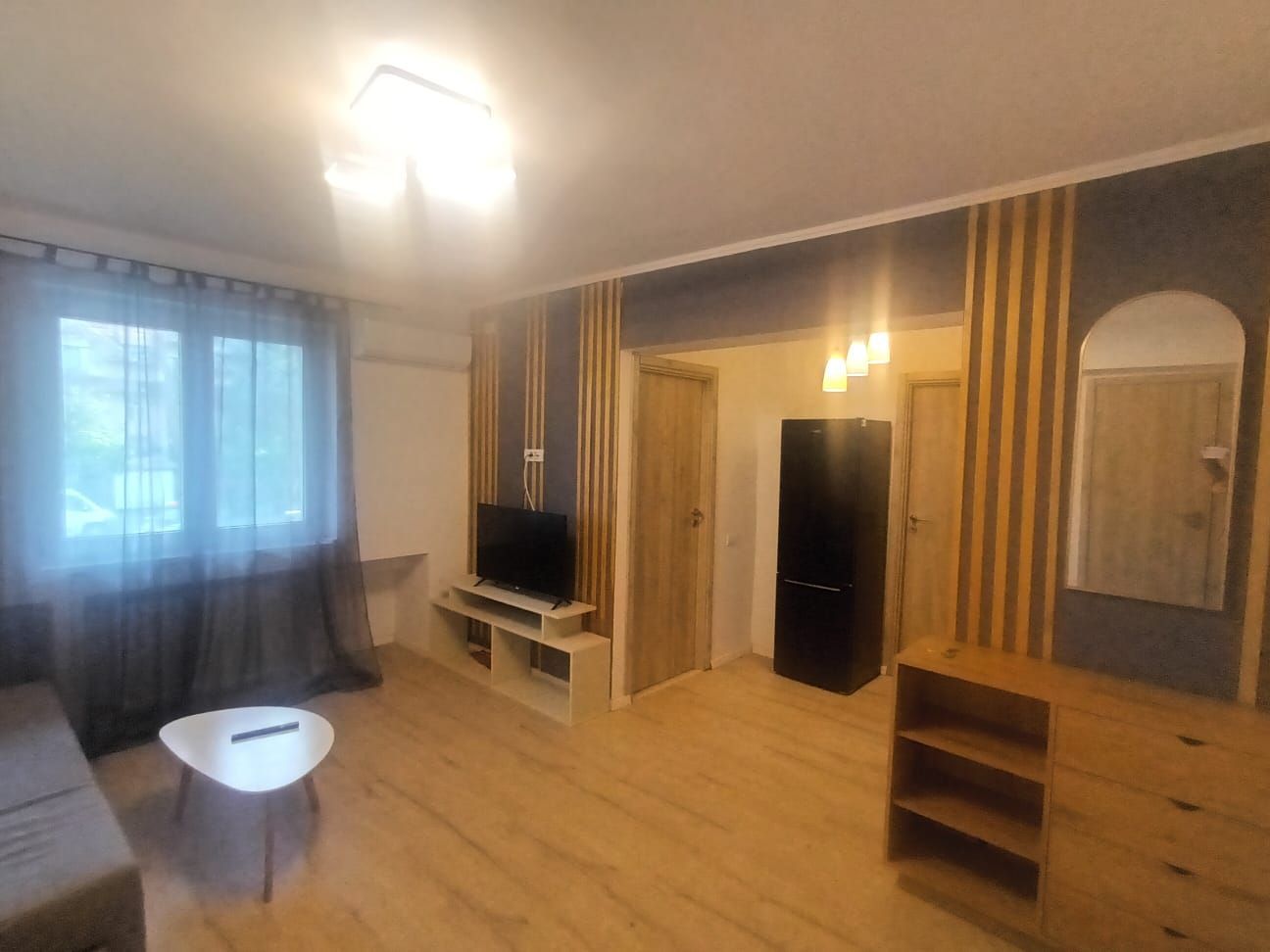 3 camere| ION MIHALACHE - Poză 3