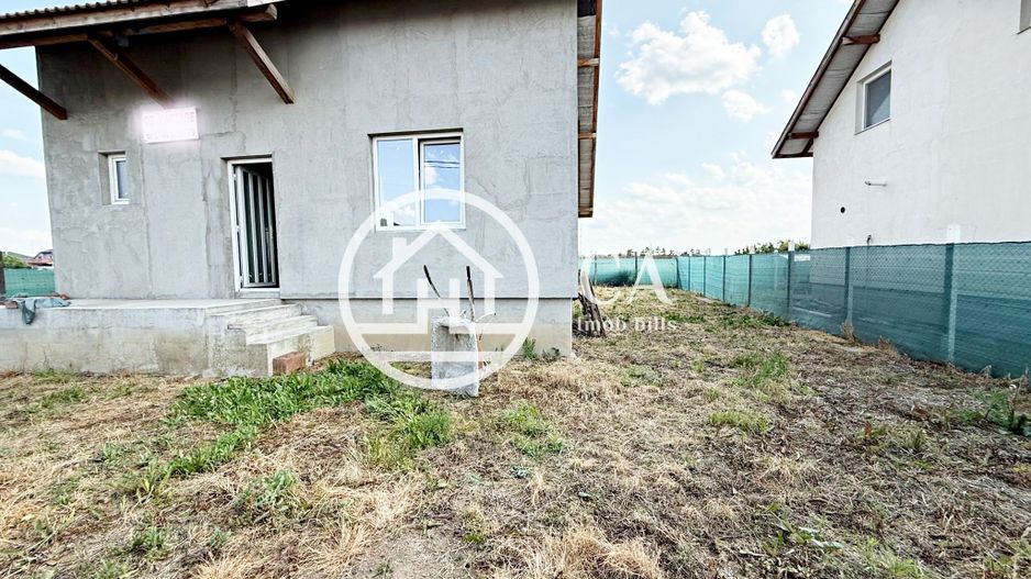 Casa de vânzare cu 4 camere in Episcopia, Bihor - Poză 1