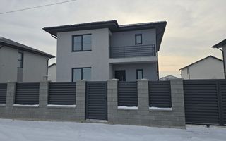 Vila cu teren superb in comuna Berceni! 4 Camere - Poză 1