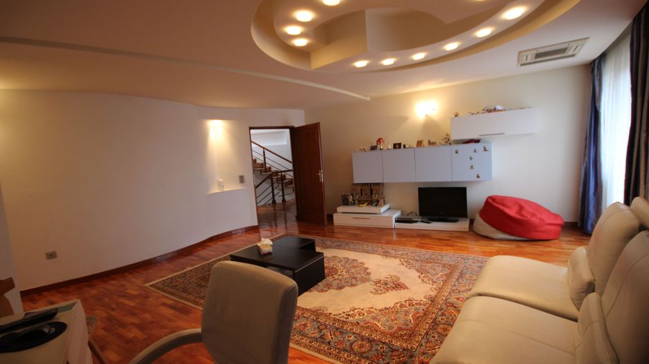 Casa pretabila birouri, camin de batrani - Poză 13