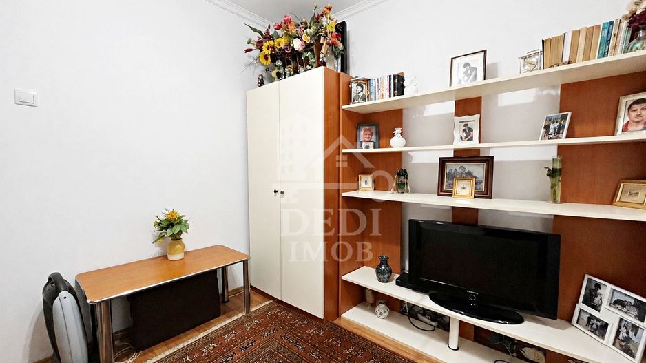 Apartament 2 camere de vânzare in zona Rogerius, Oradea - Poză 4