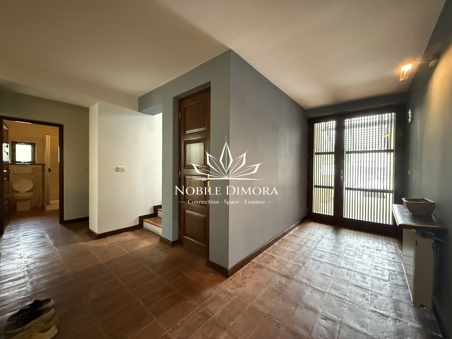 Casa unica in Timisoara: 5 camere - 3 bai - 2 garaje - 950 mp de teren - Poză 16