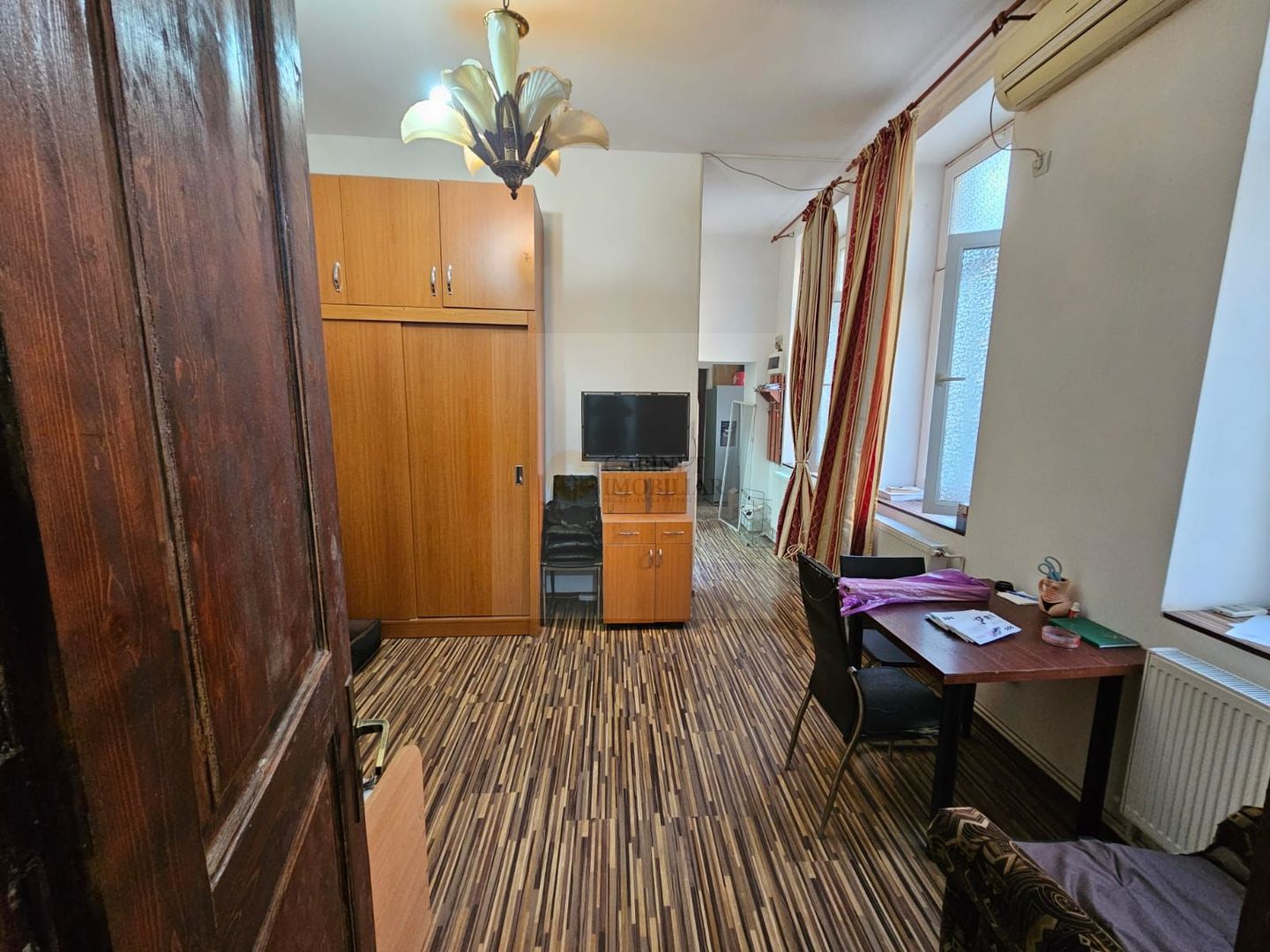 2 camere in vila  | Parter inalt | Unirii - Mantuleasa - Poză 4