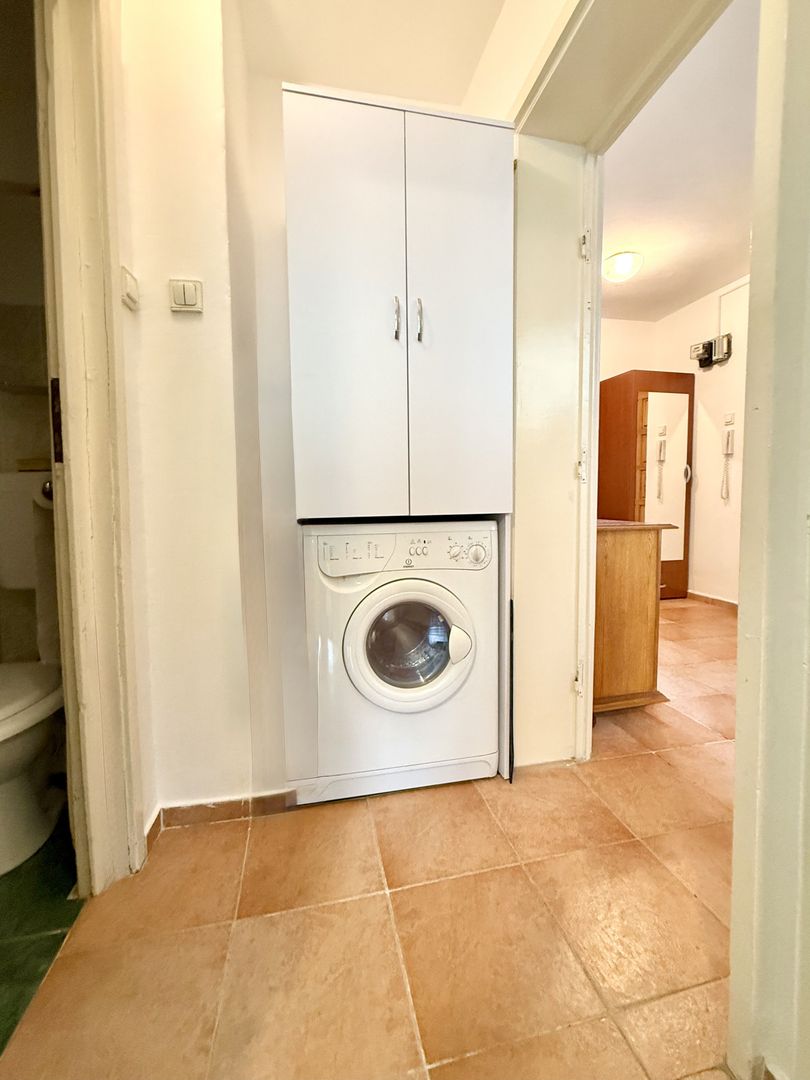 Apartament cu 3 camere zona Central - Medicină - Poză 6