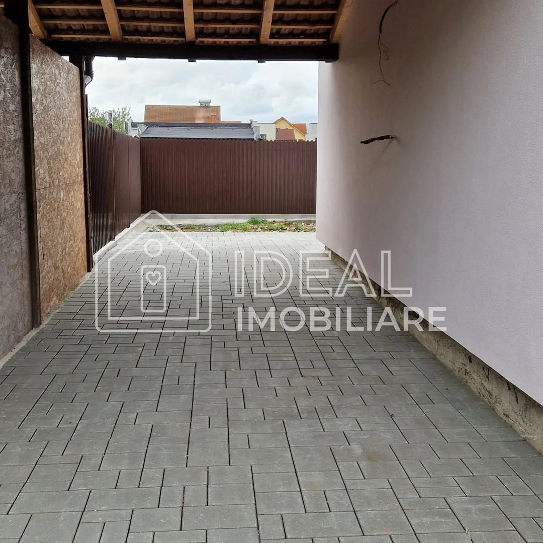 Casa Single cu 4 camere si carport, Zona Brana Selimbar - Poză 5