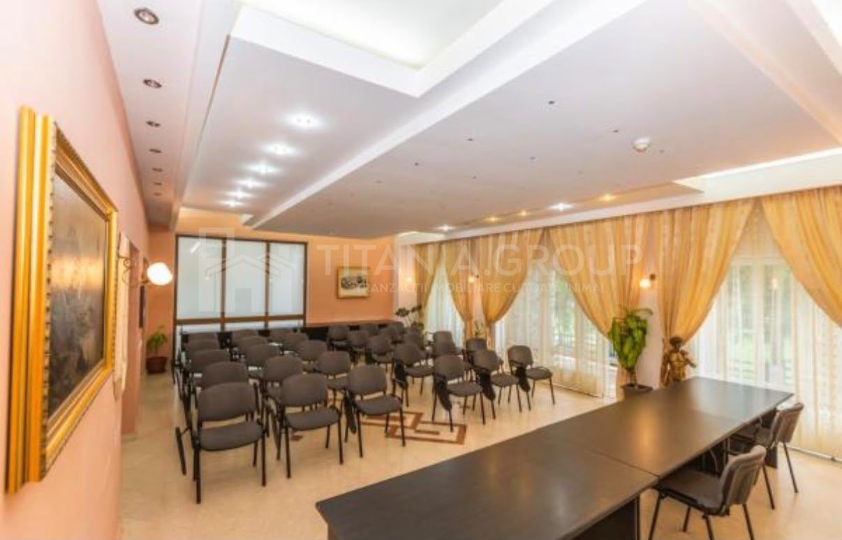 Hotel 4 stele, complet echipat, 30 camere, 6.000 mp teren – Poiana Brașov - Poză 7