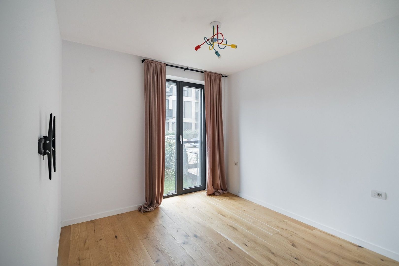 Apartament de 2 camere cu gradina RENT to BUY - Poză 14