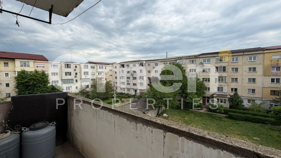 Apartament cu 2 camere decomandat, etaj intermediar, zona Center Nemes - Poză 7