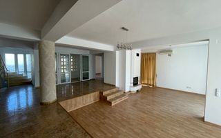 Vilă Individuală Spațioasă în Zona Iancu Nicolae - Poză 4