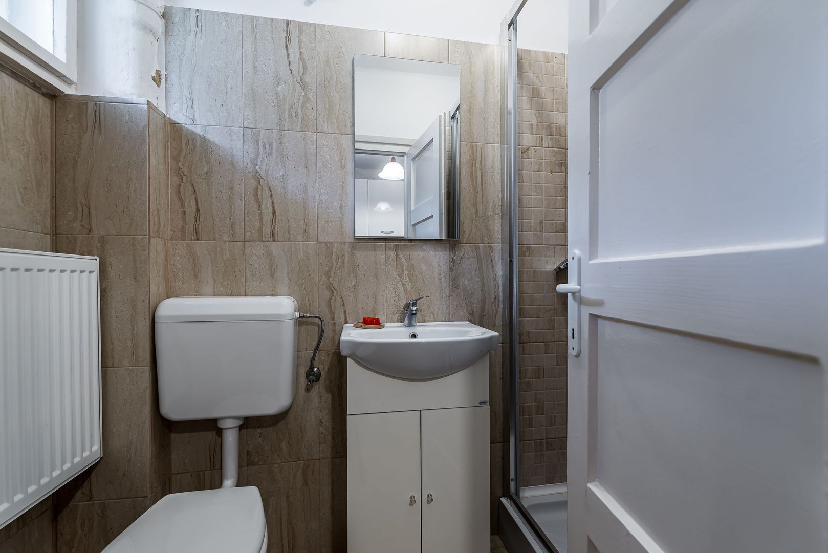 Câștigi o oră pe zi! Apartament cu 2 camere ultracentral, etaj 2 - Poză 5