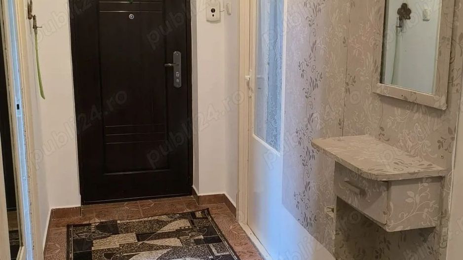 Vând apartament doua camere decomandate zona centrala - Poză 9