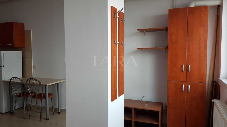 Apartament 2 camere, mobilat și utilat, în zona centrală - Poză 4
