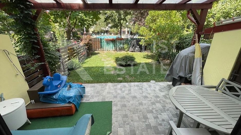 Casă înșiruită de închiriat | Cartier rezidențial | Piscină | 5 camere - Poză 2