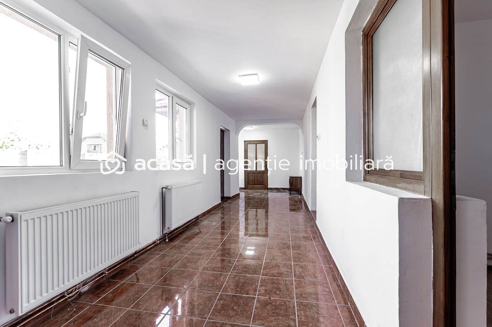 Casă renovată complet în Sânleani/Livada. - Poză 3