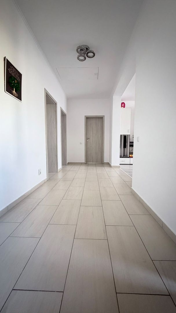 CASĂ INDIVIDUALĂ  DOMNESTI I COMPLEX PRIVAT | TEREN 430 MP | MOBILATĂ ȘI UTILATĂ - Poză 10