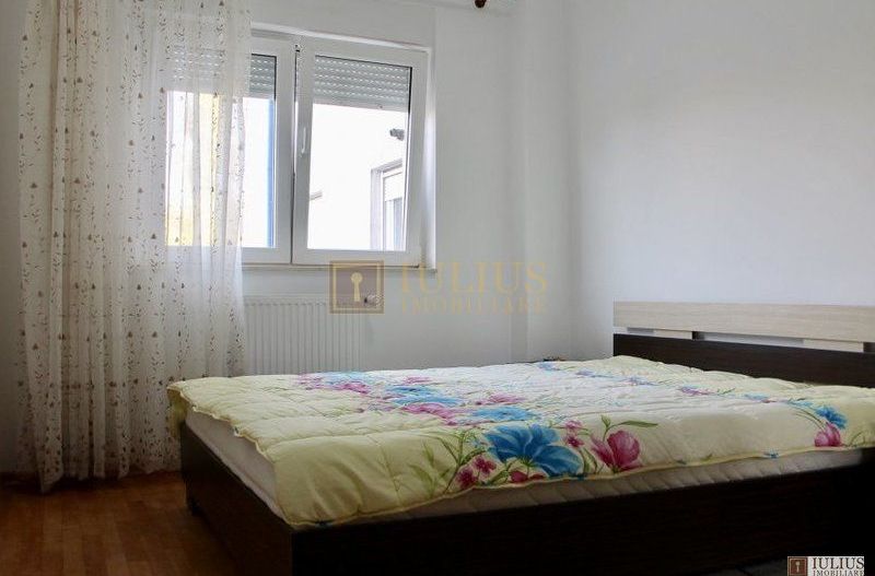 Aradului; parcare privata, include Ctr. A.F.P - Poză 12