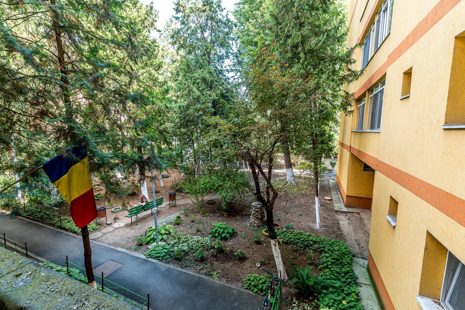 Apartament 3 camere, etaj 1, zonă verde și retrasă Poetului, Vlaicu - Poză 8