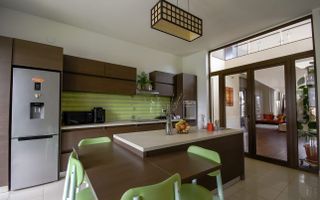 Vilă cu design și dotări deosebite de vânzare - Poză 5