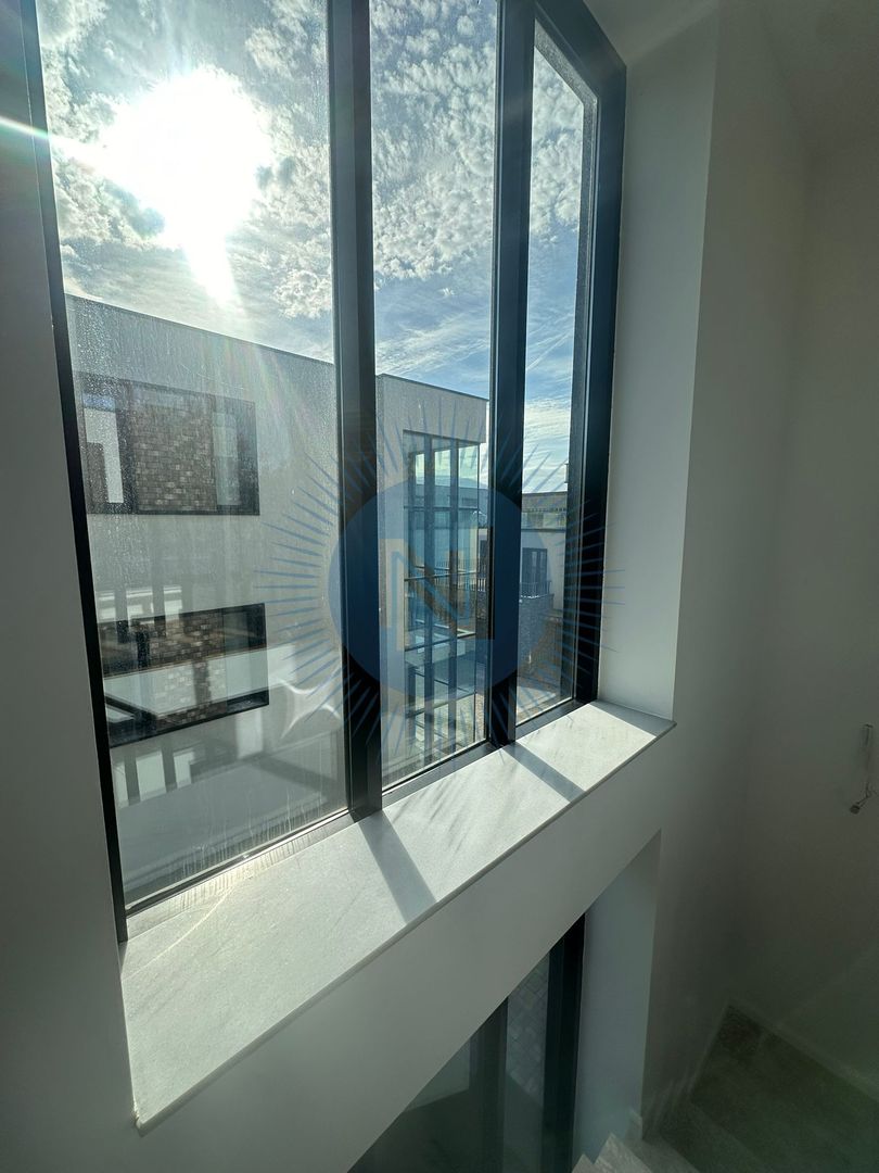 Vila cu 5 camere cu piscina proprie - scoala Americana - Poză 17