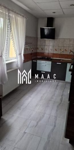 Casa 8 camere | 308mpu | 2 Apartamente | Selimbar - Poză 7