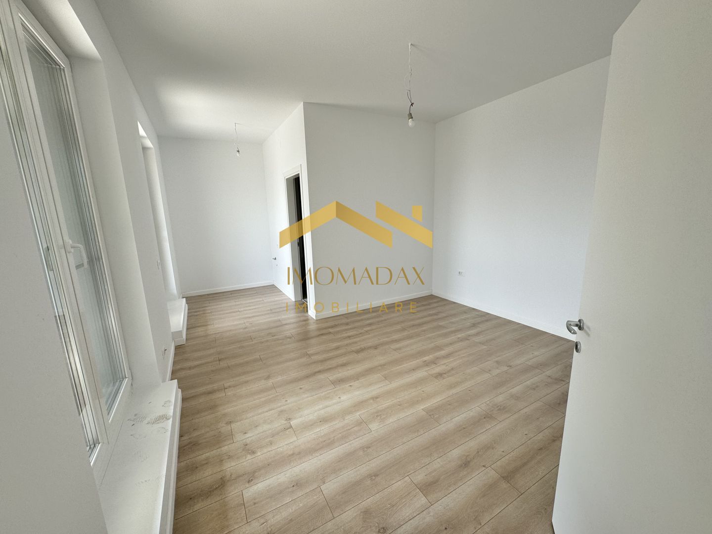 Aradului-Apartament 3 camere-Centrala Proprie - Poză 9
