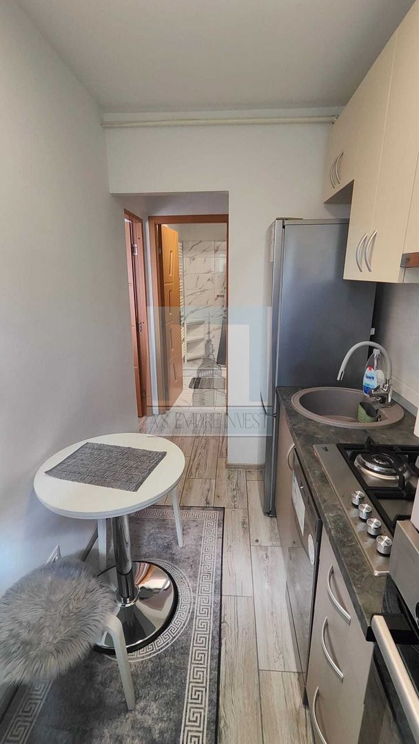 Garsoniera de vanzare/ zona  Bartolomeu - Poză 4