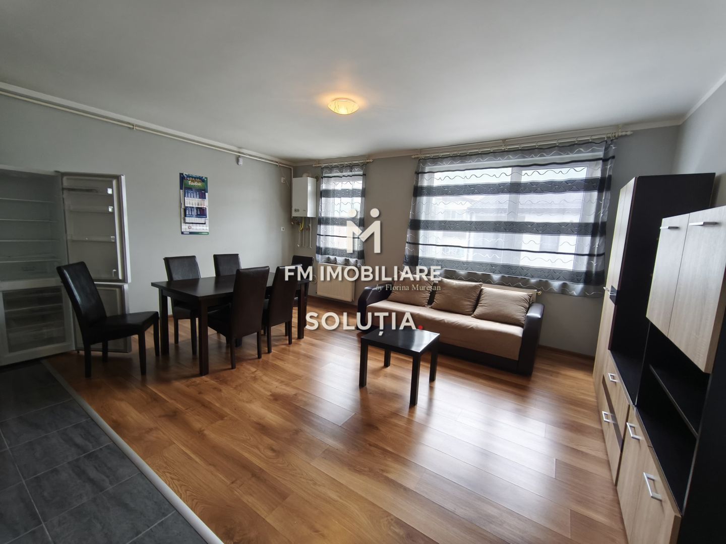 Apartament de vânzare - Poză 2