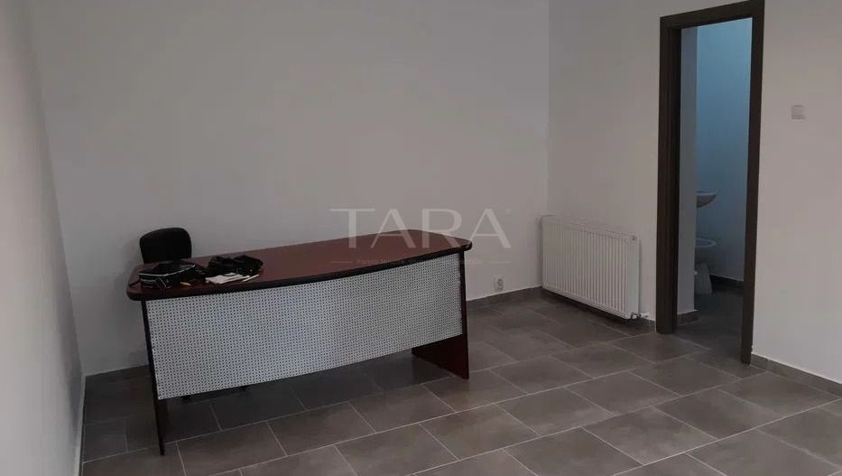 Vanzare apartament 3 camere, ULTRACENTRAL, zona Orange. - Poză 3