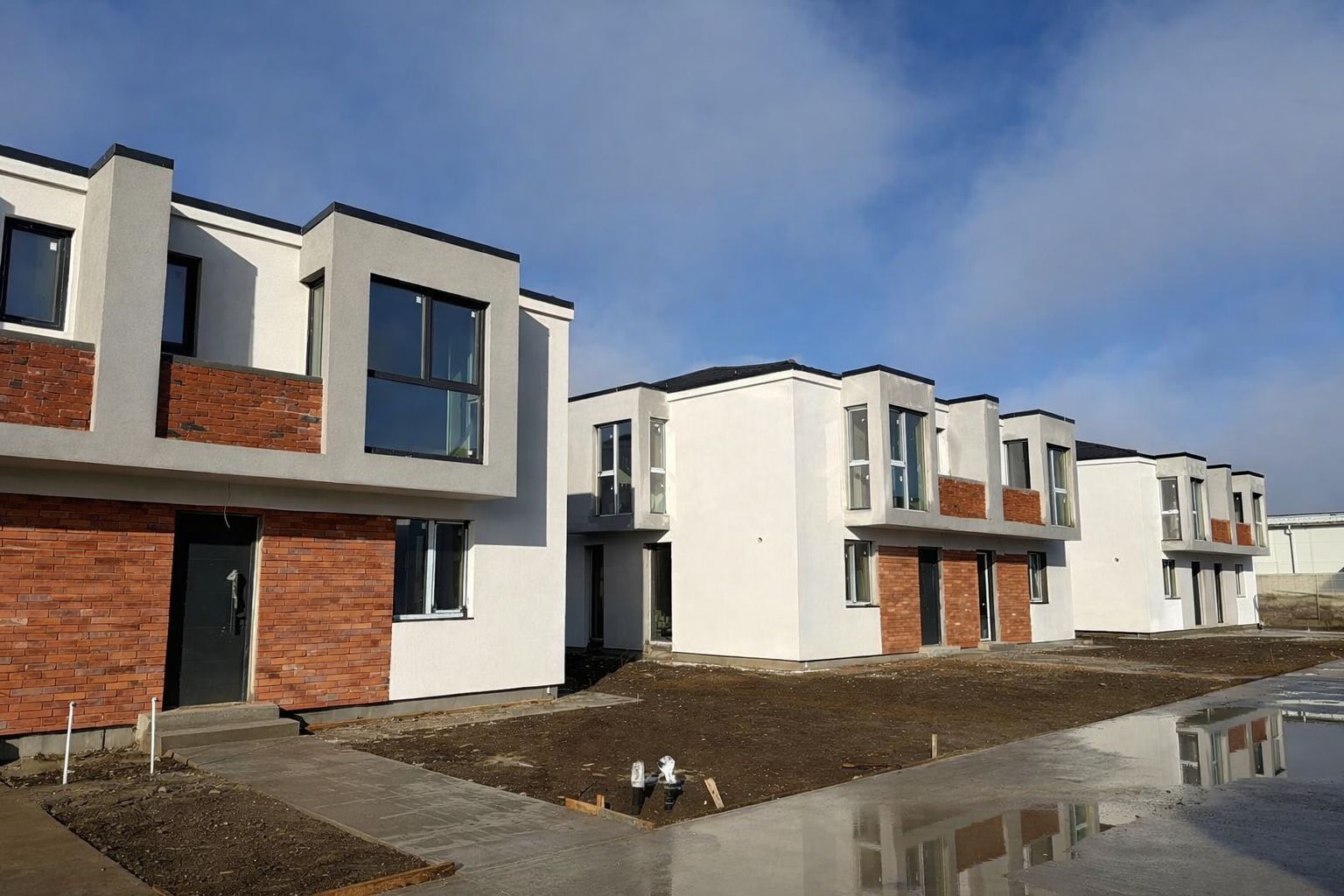 VILA TIP DUPLEX | PIPERA-TUNARI - Poză 2